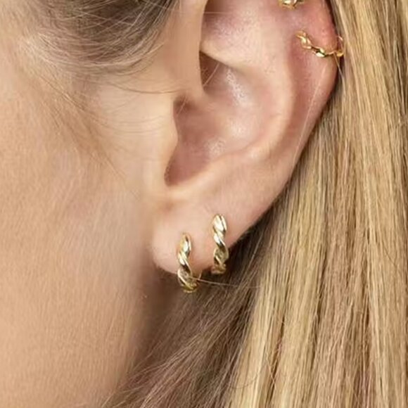 Huggie Earrings Gold Earrings dainty wave huggie Minimalist Earrings Adorable - Picture 14 of 16